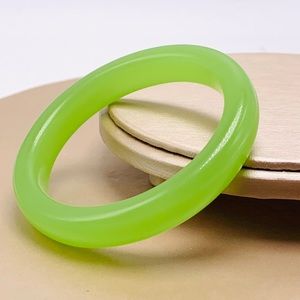 EUC 61mm Natural Burmese Jade Bangle
